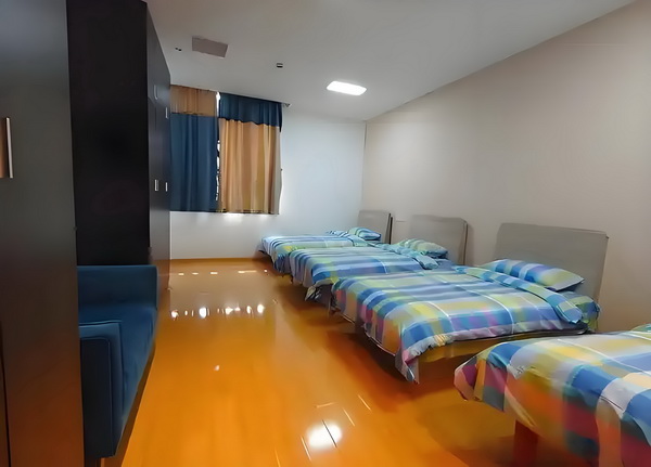 本科生怎么申请深圳户口_汪小菲带儿女到内蒙古，玥儿骑马他牵马 汪小菲带儿不做好好的设计师